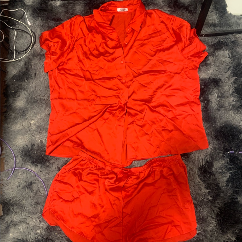 Red satin pajama set size XXL from Amazon
